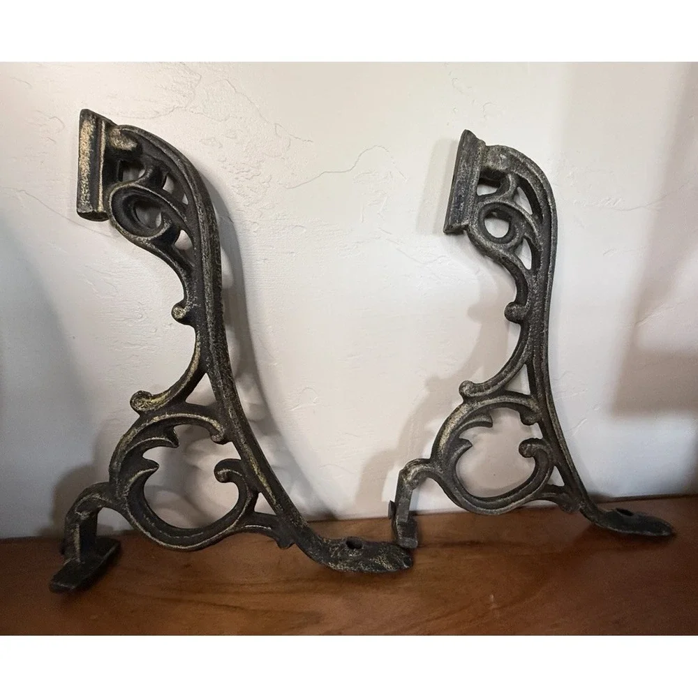 2 Heavy Cast Iron Shelf Brackets Vintage Metal Shelf Brackets‎ Architectural VTG